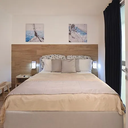 Aurora Polignano 公寓 *